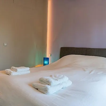 Acropolis, Ancient Hill Flat Apartment Athens